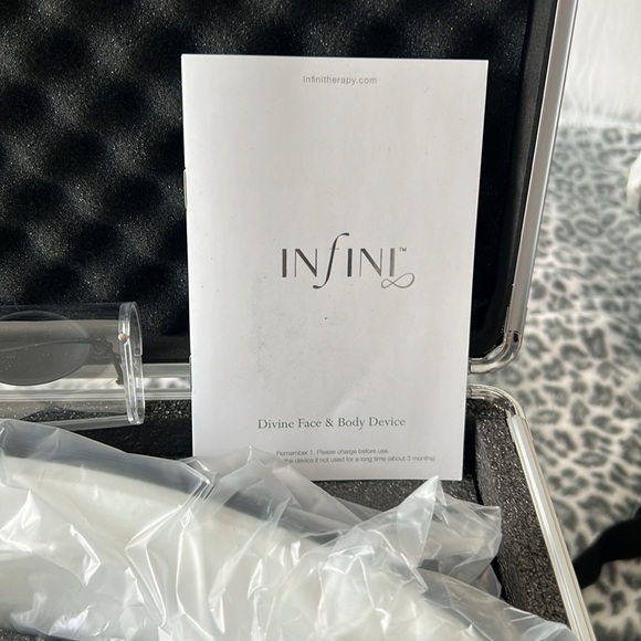 Infini divine face & body device - Picture 4 of 8